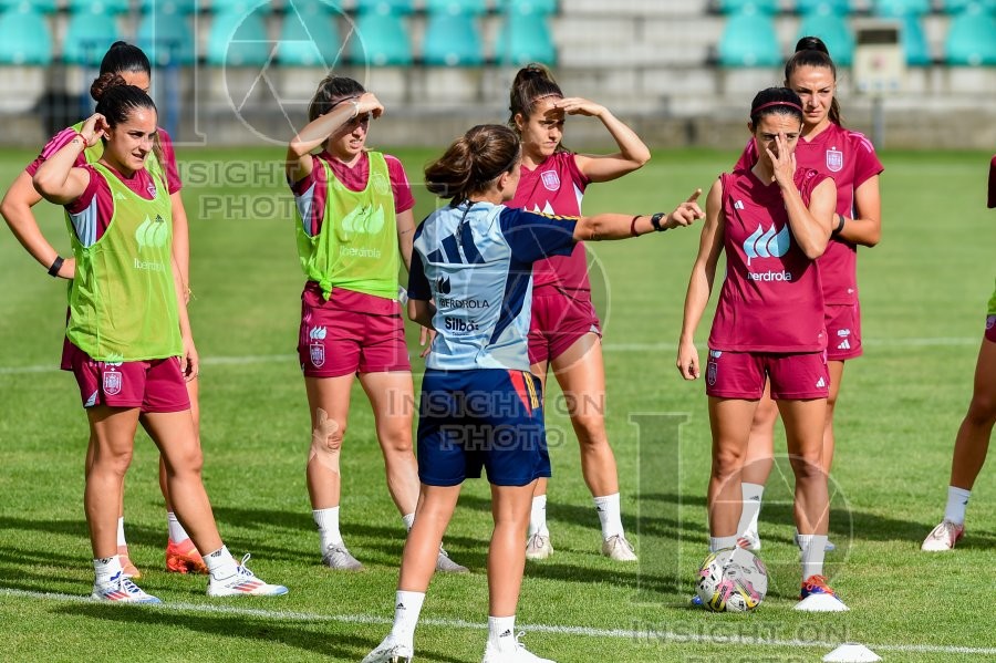 TRAINING CZECH REPUBLIC VS SPAIN