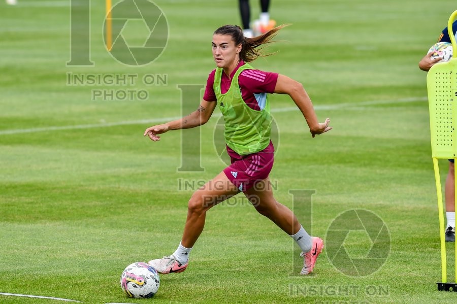 TRAINING CZECH REPUBLIC VS SPAIN