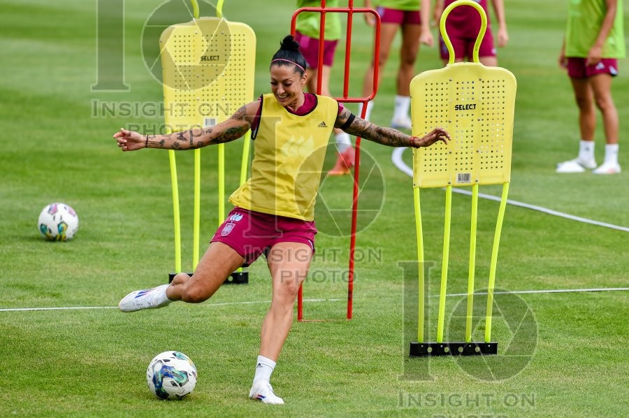 TRAINING CZECH REPUBLIC VS SPAIN