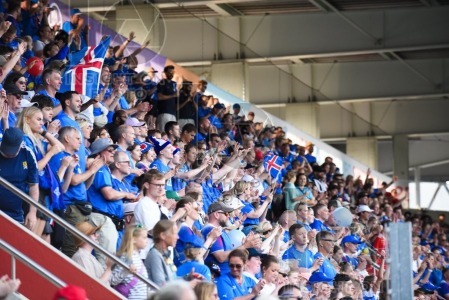 ICELAND VS FINDLAND