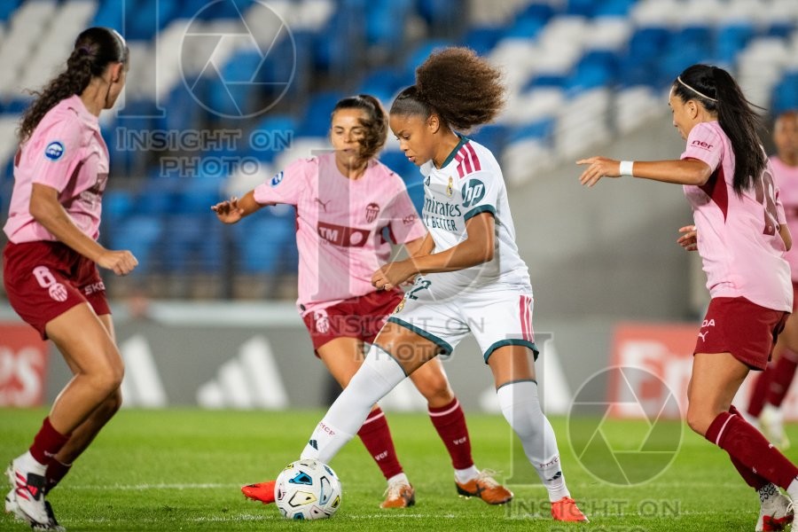 Real Madrid v Valencia CF - Liga F Women’s football