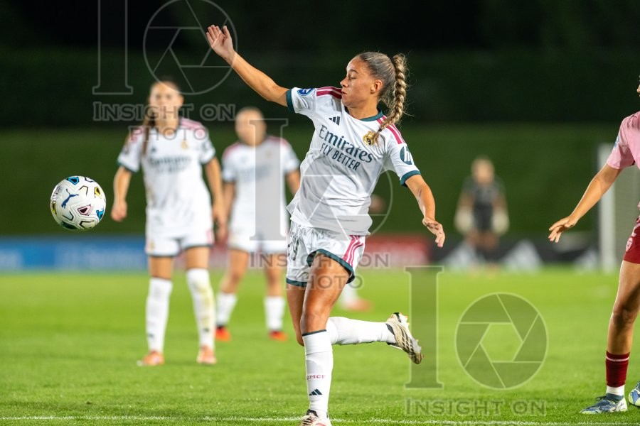 Real Madrid v Valencia CF - Liga F Women’s football