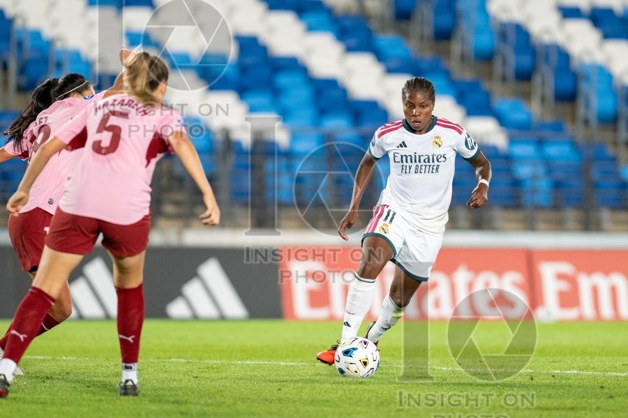 Real Madrid v Valencia CF - Liga F Women’s football