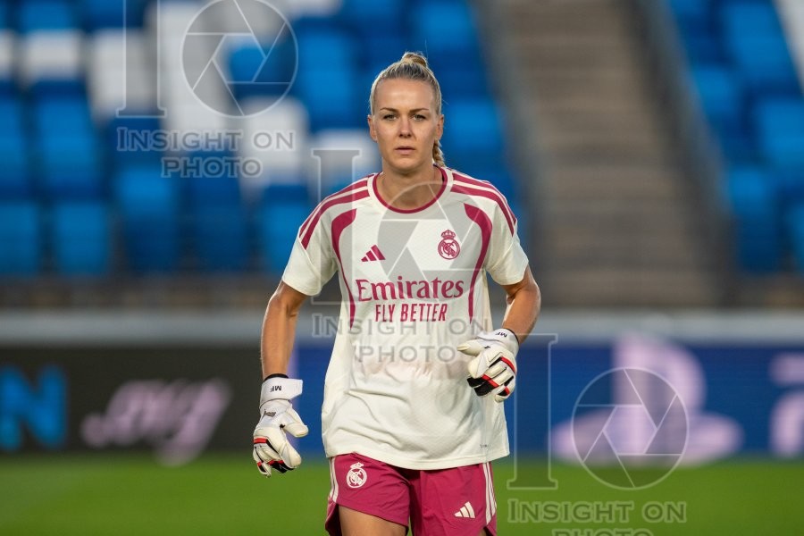 Real Madrid v Paris Saint Germain - UWCL league phase