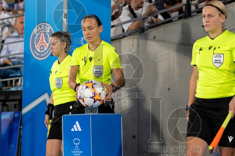 Real Madrid v Paris Saint Germain - UWCL league phase