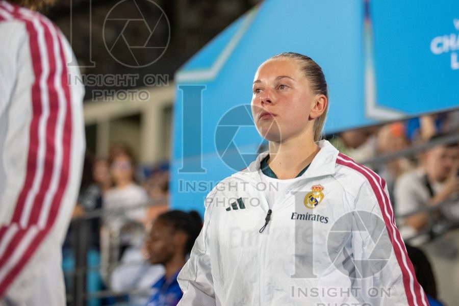Real Madrid v Paris Saint Germain - UWCL league phase