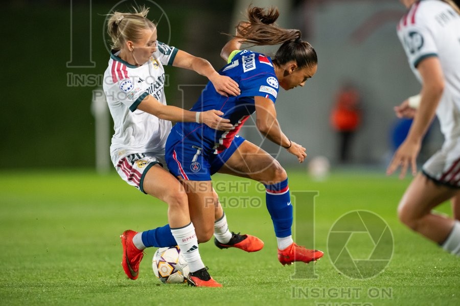 Real Madrid v Paris Saint Germain - UWCL league phase
