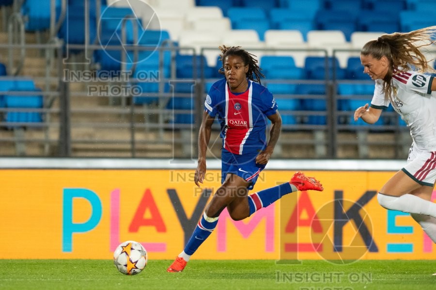 Real Madrid v Paris Saint Germain - UWCL league phase