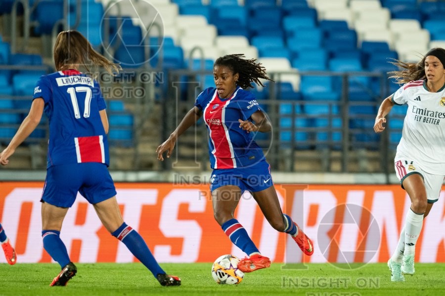 Real Madrid v Paris Saint Germain - UWCL league phase