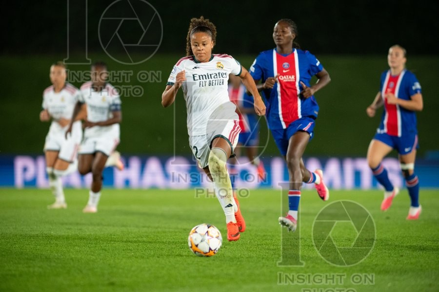 Real Madrid v Paris Saint Germain - UWCL league phase