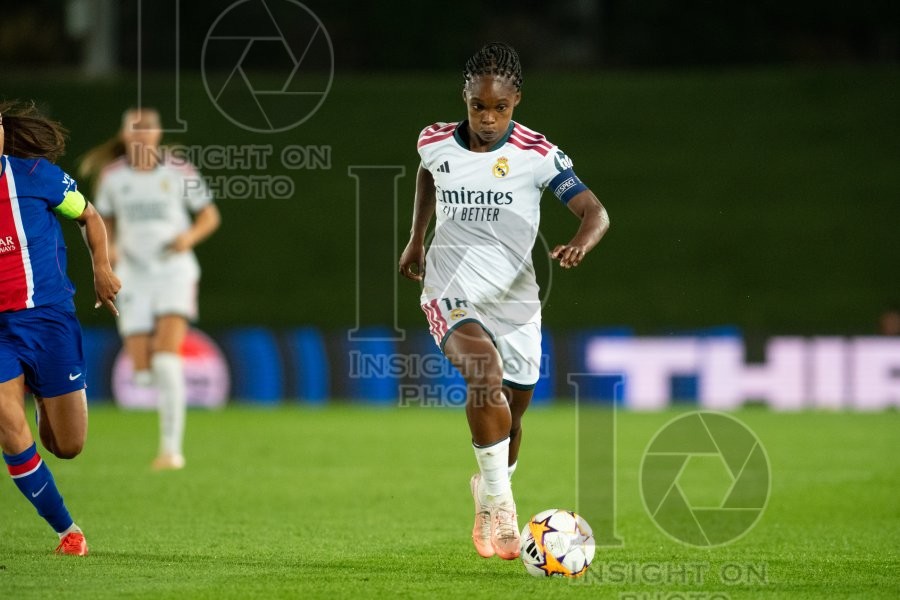 Real Madrid v Paris Saint Germain - UWCL league phase