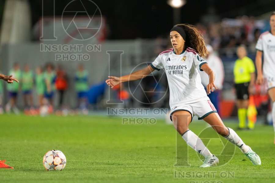 Real Madrid v Paris Saint Germain - UWCL league phase