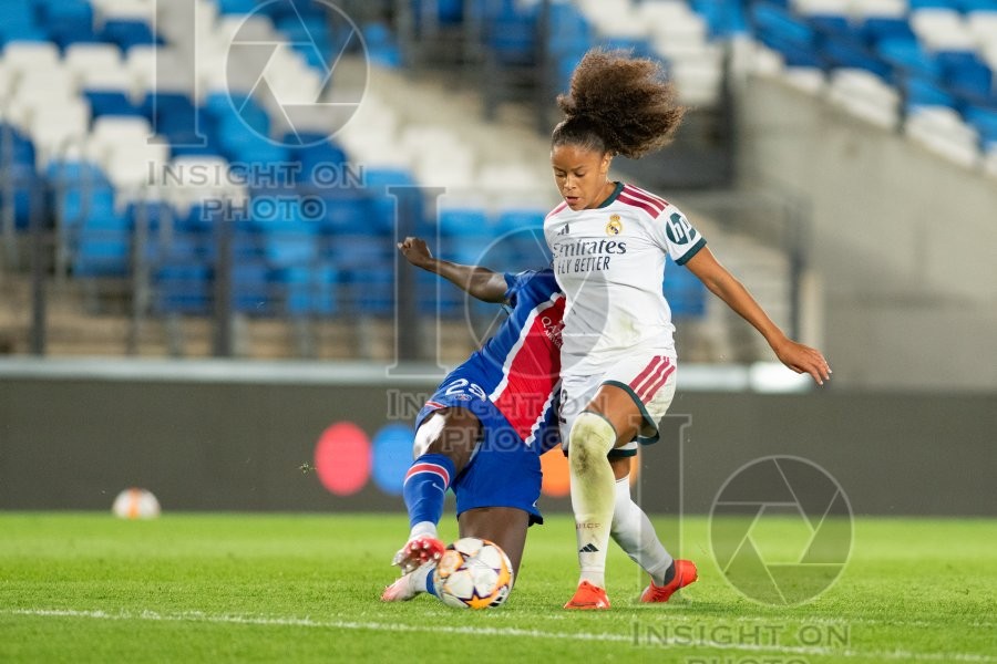 Real Madrid v Paris Saint Germain - UWCL league phase