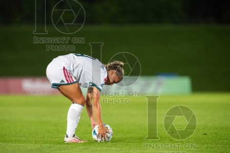 Real Madrid v Valencia CF - Liga F Women’s football