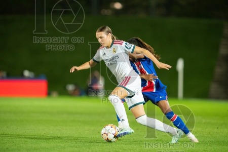 Real Madrid v Paris Saint Germain - UWCL league phase