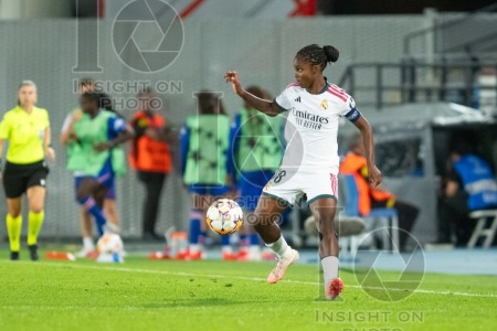 Real Madrid v Paris Saint Germain - UWCL league phase