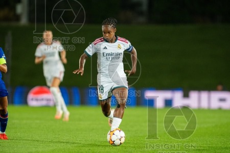Real Madrid v Paris Saint Germain - UWCL league phase